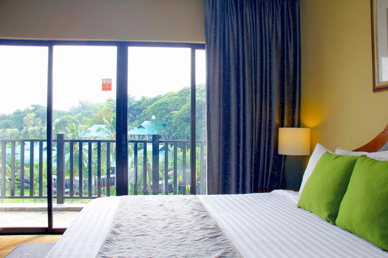 Mines Beach Resort Hotel Seri Kembangan Exterior photo